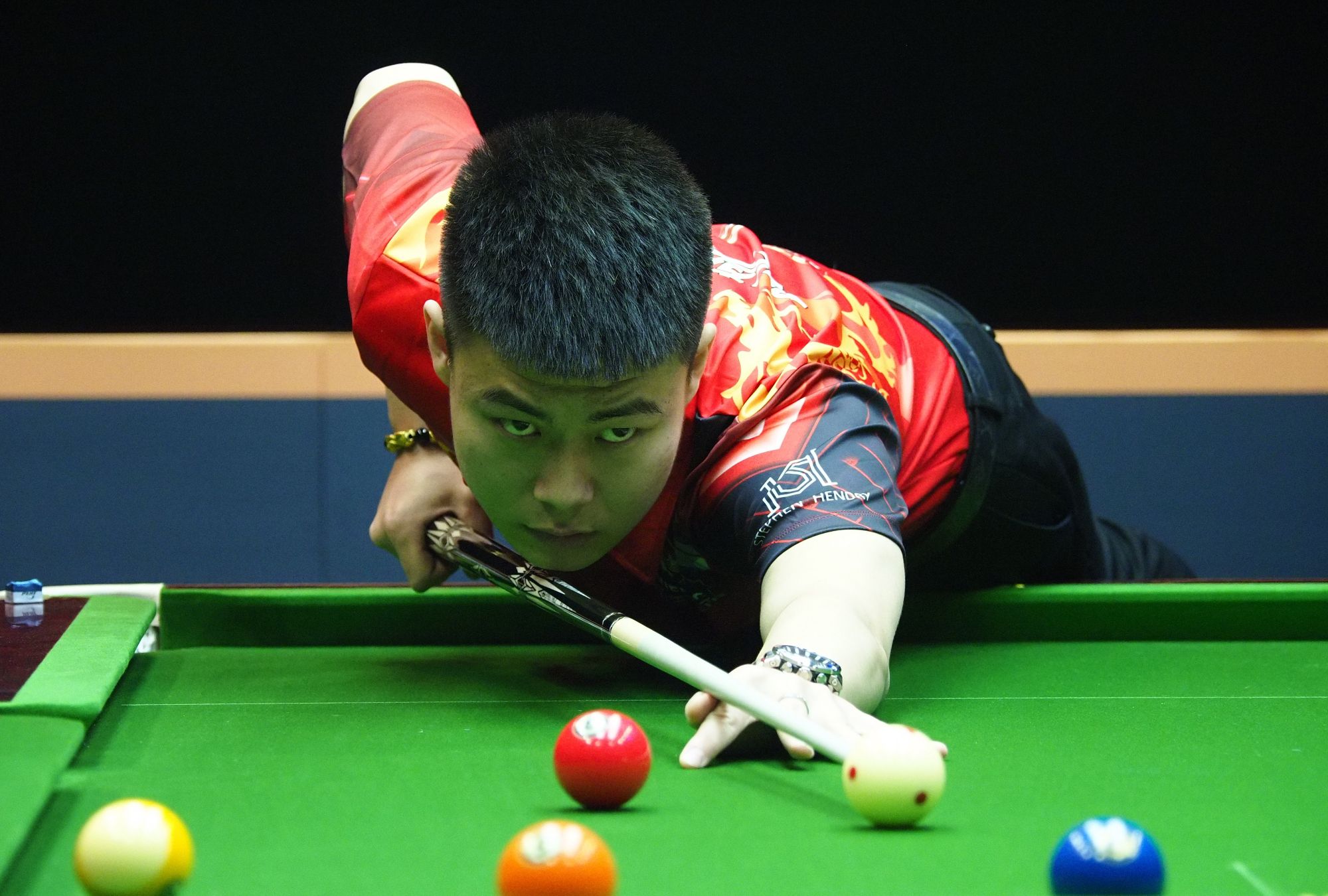 让边锋根据 让边锋根据