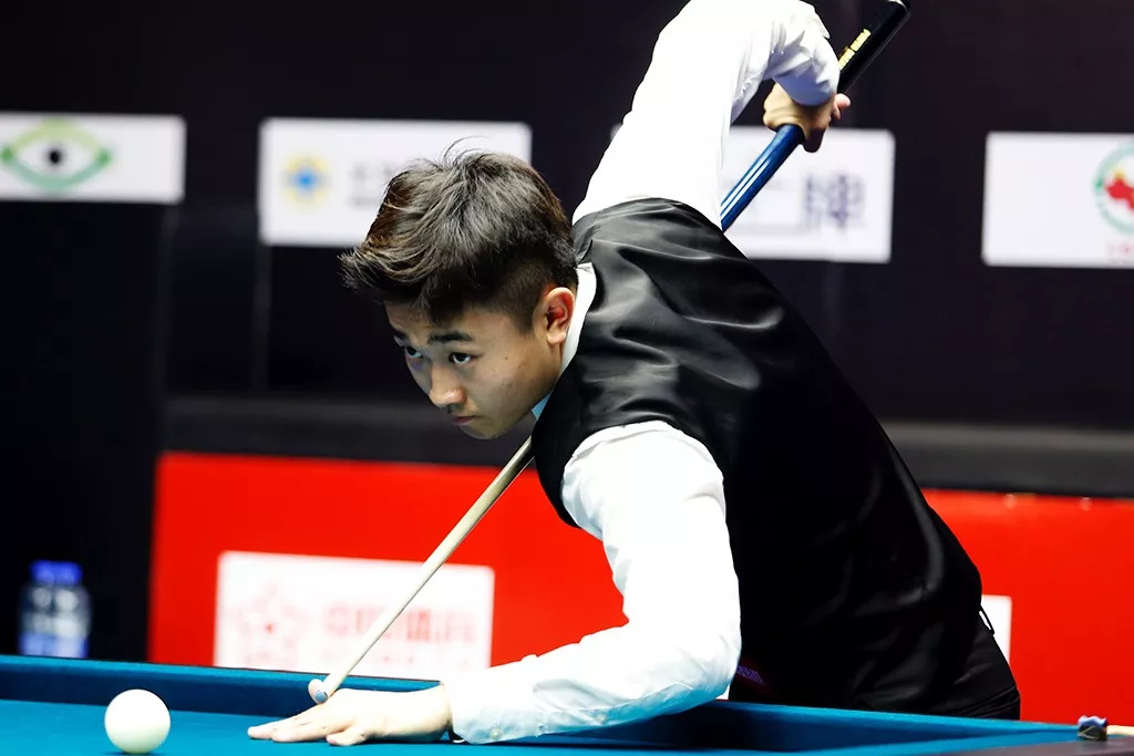 占据主动 占据主动