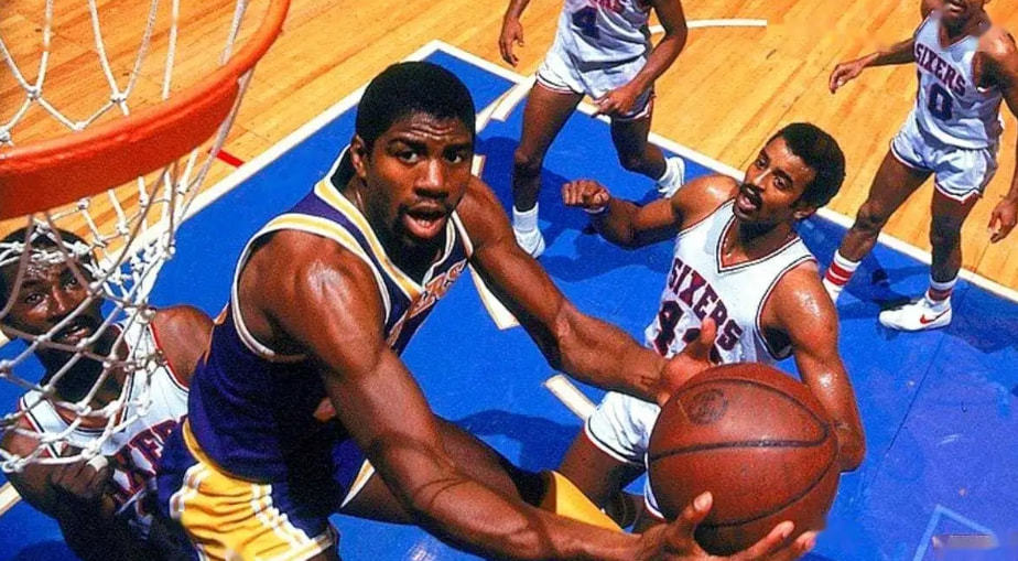 借助中段的 借助中段的